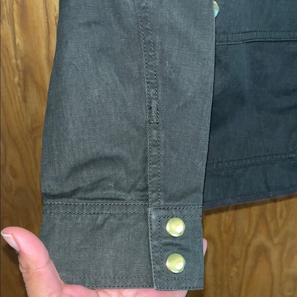 J Crew Mercantile size Small NWOT Camo Women's Jacket with Gold Accents - Picture 5 of 11